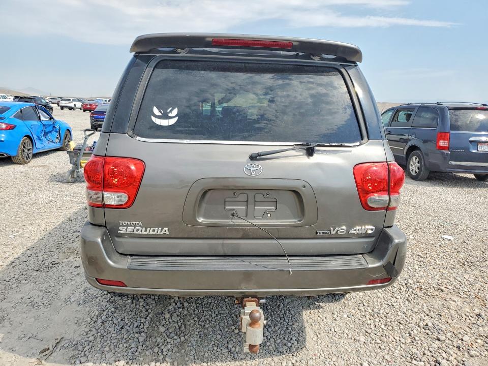 Photo 6 from auction – 2005 TOYOTA SEQUOIA with VIN 5TDBT48A05S240559