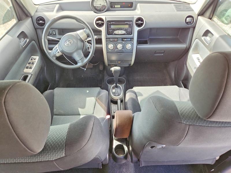 Photo 8 from auction – 2006 TOYOTA SCION with VIN JTLKT324664079049