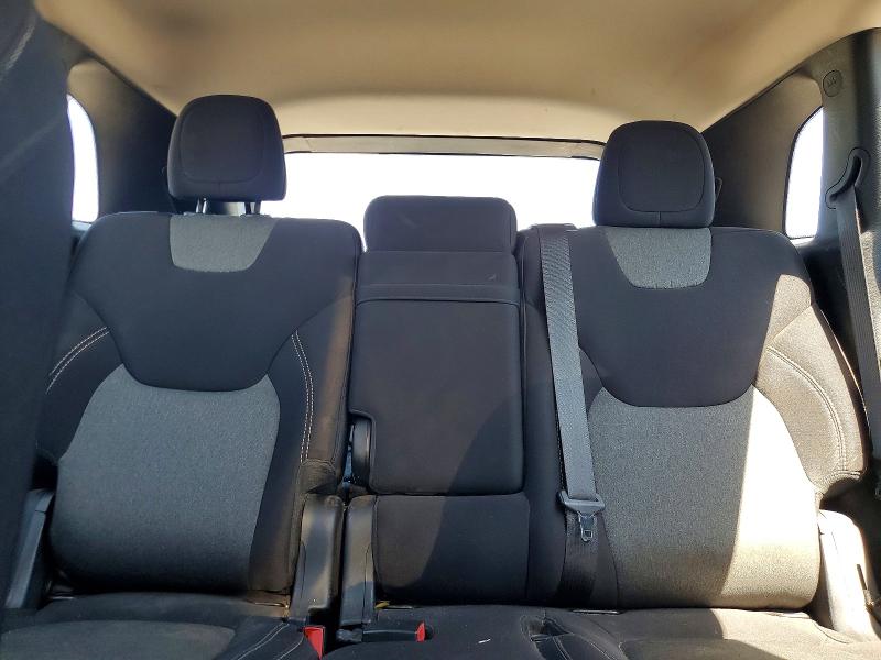 Photo 10 from auction – 2015 JEEP CHEROKEE with VIN 1C4PJMAB8FW630471