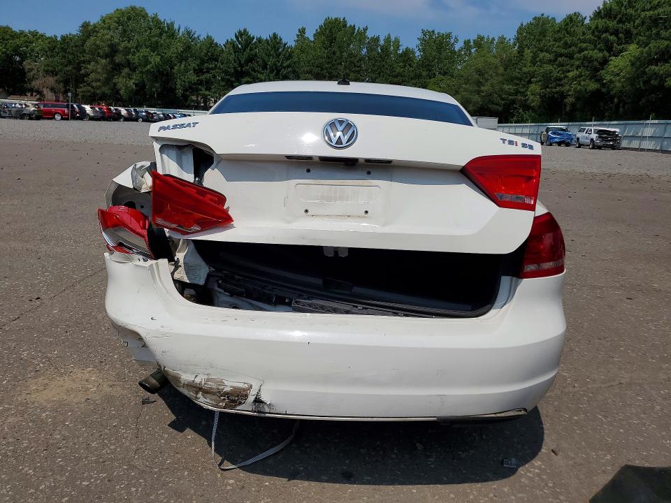 Photo 6 from auction – 2014 VOLKSWAGEN PASSAT with VIN 1VWBT7A38EC040265