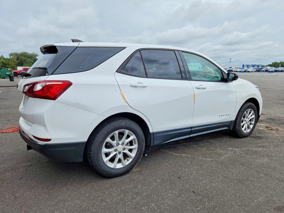 Photo 3 from auction – 2018 CHEVROLET EQUINOX with VIN 2GNAXHEV8J6159836