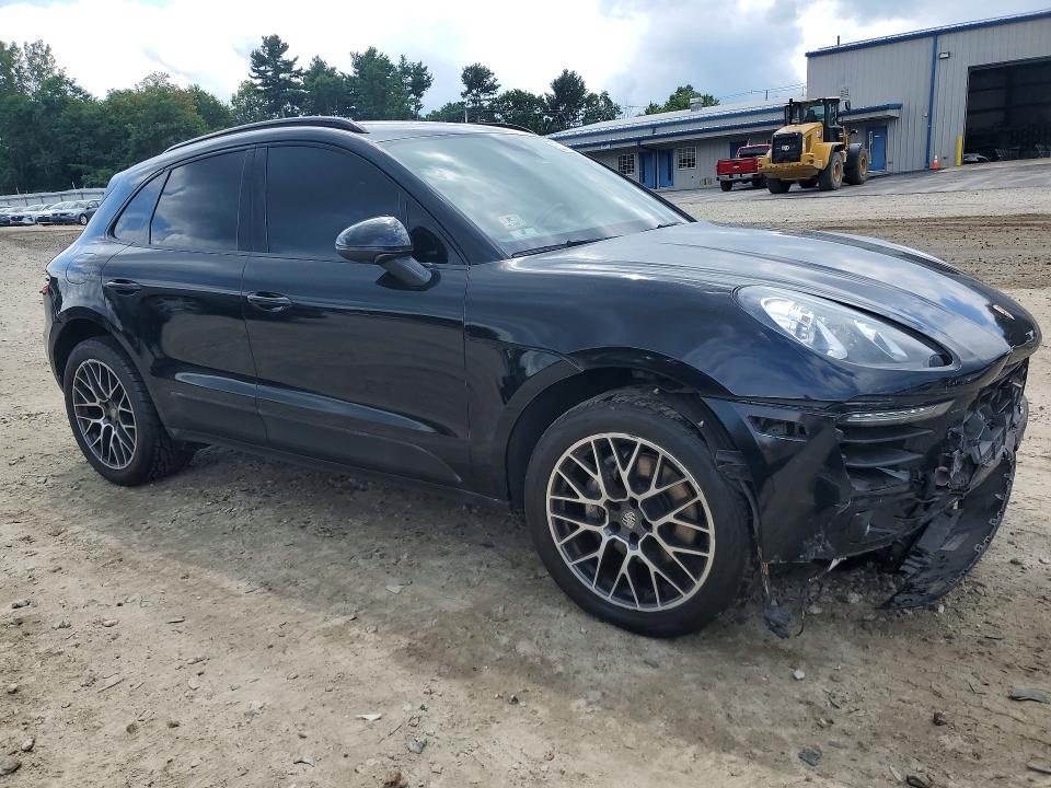 Photo 4 from auction – 2018 PORSCHE MACAN with VIN WP1AB2A50JLB34123