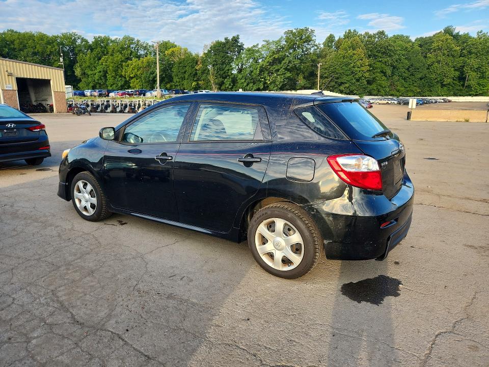Фото 2 с аукциона – 2010 TOYOTA COROLLA MATRIX с VIN 2T1LE4EE3AC018610