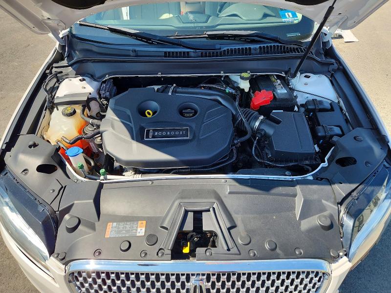 Photo 11 from auction – 2017 LINCOLN MKZ with VIN 3LN6L5C91HR618458