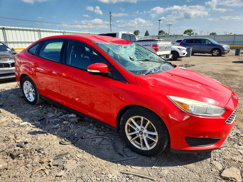 Photo 4 from auction – 2015 FORD FOCUS with VIN 1FADP3F24FL228913