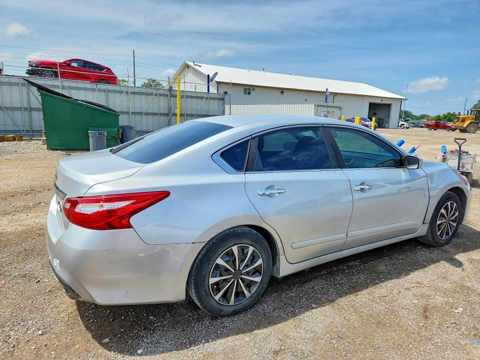 Photo 3 from auction – 2016 NISSAN ALTIMA with VIN 1N4AL3APXGN356922