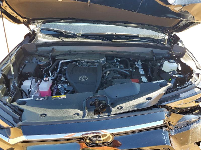 Photo 12 from auction – 2024 TOYOTA GRAND HIGHLANDER with VIN 5TDAAAB50RS043571
