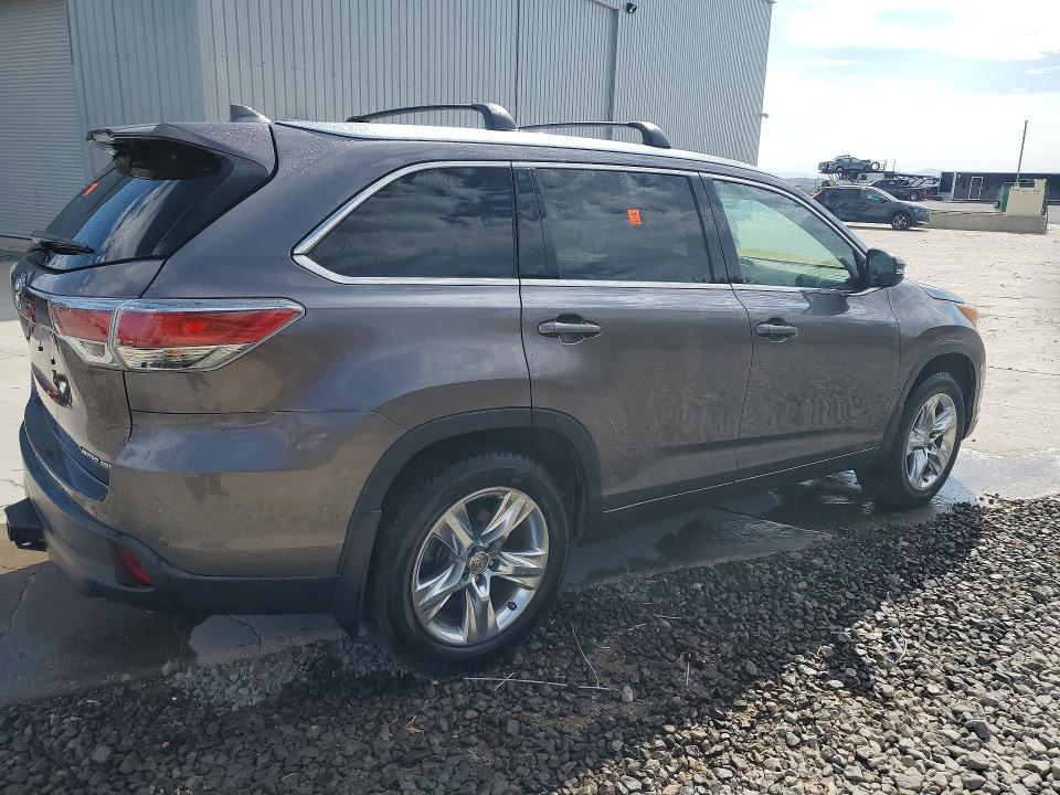 Photo 3 from auction – 2014 TOYOTA HIGHLANDER with VIN 5TDDKRFH1ES057650