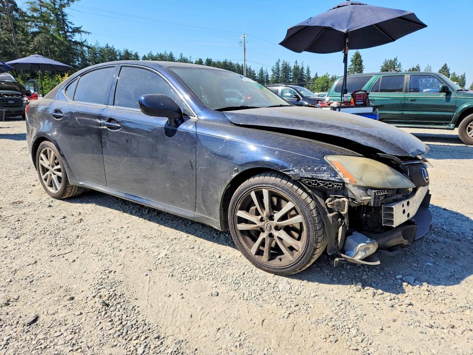 Photo 4 from auction – 2006 LEXUS IS with VIN JTHBE262362001802