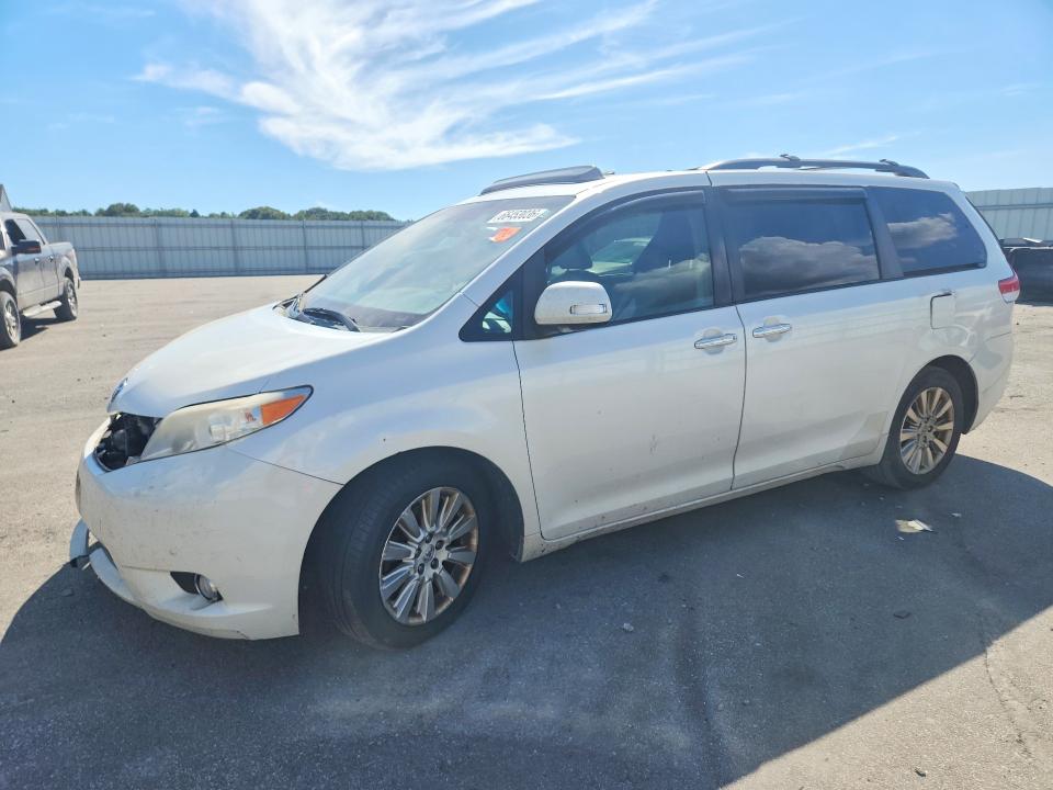 TOYOTA SIENNA 2014 with VIN 5TDDK3DC4ES084118 - Photo from auction