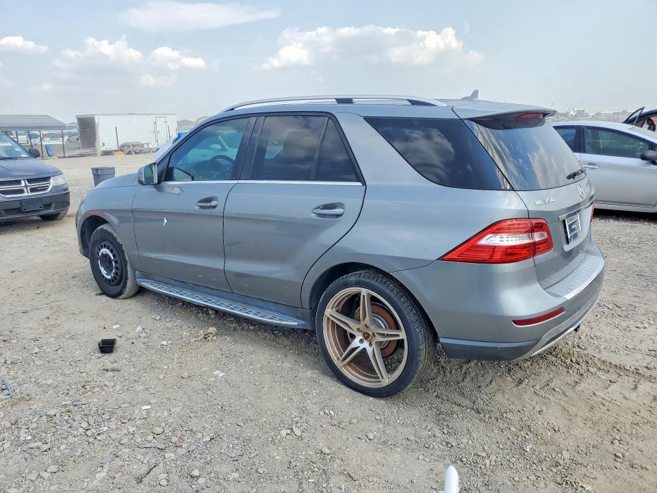Photo 2 from auction – 2015 MERCEDES-BENZ ML with VIN 4JGDA5JB9FA453740