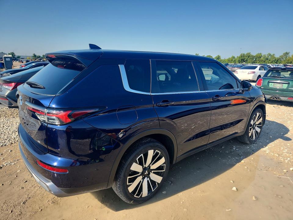 Photo 3 from auction – 2025 MITSUBISHI OUTLANDER with VIN JA4J3VA8XSZ050765