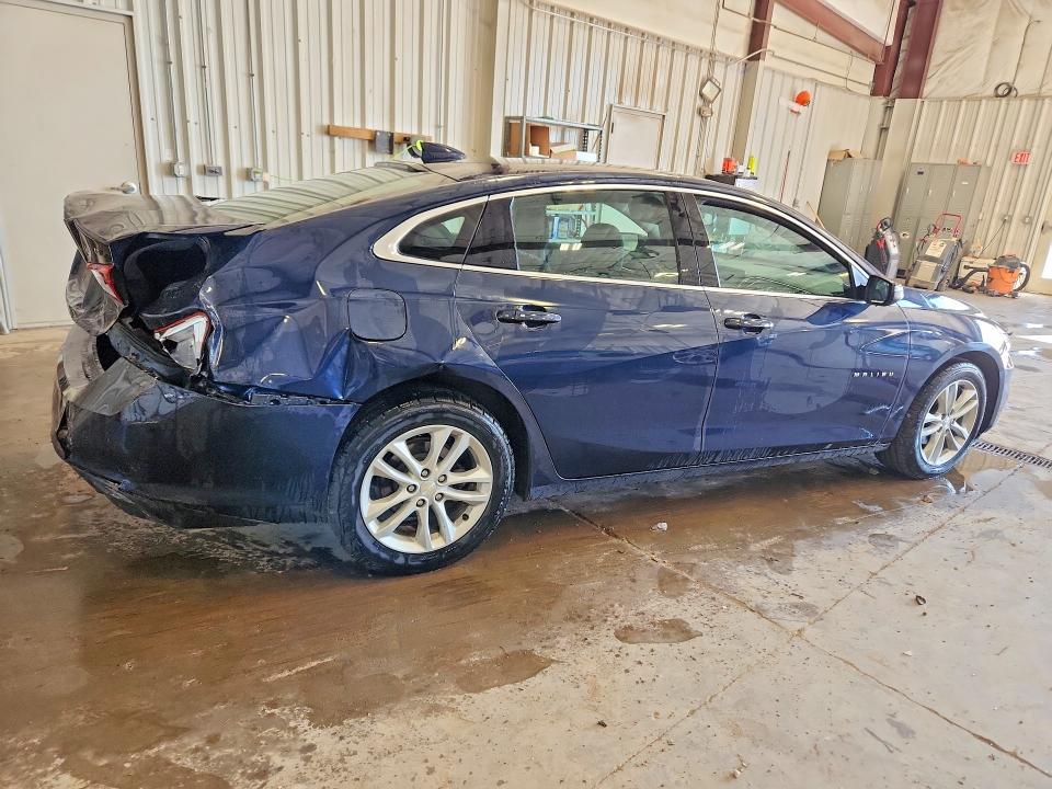 Photo 3 from auction – 2017 CHEVROLET MALIBU with VIN 1G1ZE5ST0HF275477