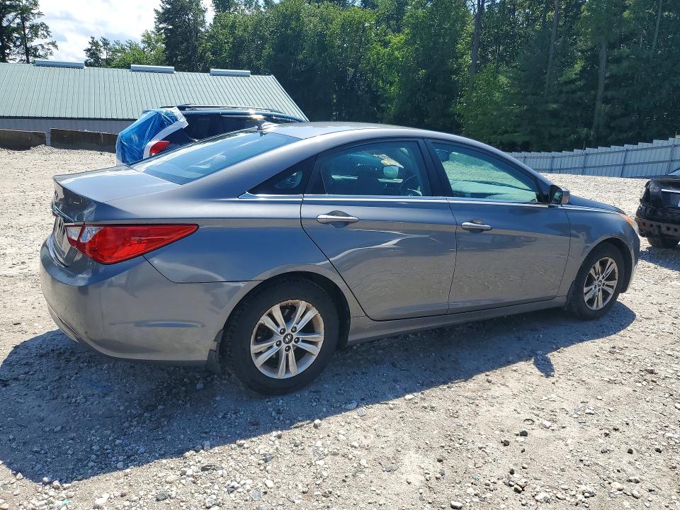 Photo 3 from auction – 2013 HYUNDAI SONATA with VIN 5NPEB4AC5DH790694