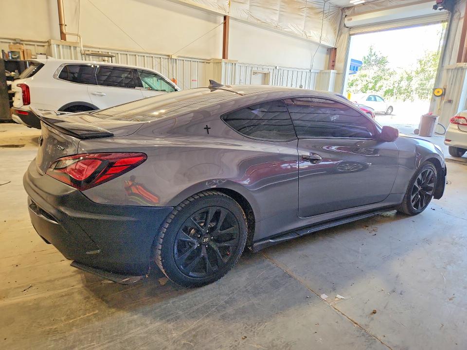 Photo 3 from auction – 2014 HYUNDAI GENESIS COUPE with VIN KMHHT6KD3EU116561