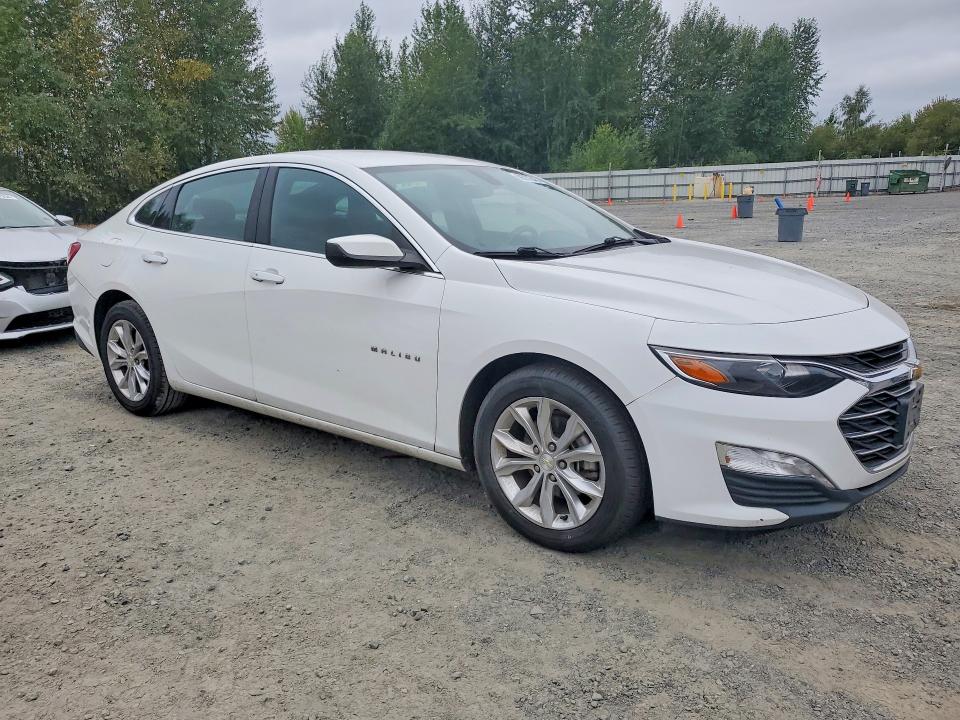 Photo 4 from auction – 2020 CHEVROLET MALIBU with VIN 1G1ZD5ST5LF036437