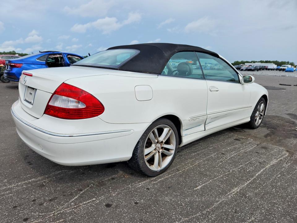 Photo 3 from auction – 2006 MERCEDES-BENZ CLK with VIN WDBTK56H76F192524