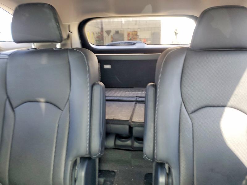 Фото 10 с аукциона – 2022 LEXUS RX с VIN JTJHGKFA7N2023939
