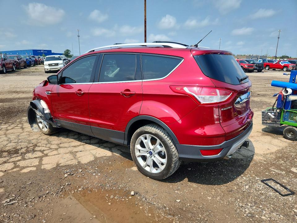 Photo 2 from auction – 2016 FORD ESCAPE with VIN 1FMCU0J93GUB22512
