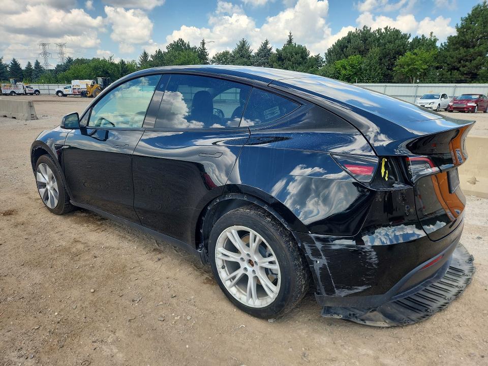 Photo 2 from auction – 2022 TESLA MODEL  Y with VIN 7SAYGDEE2NF427749