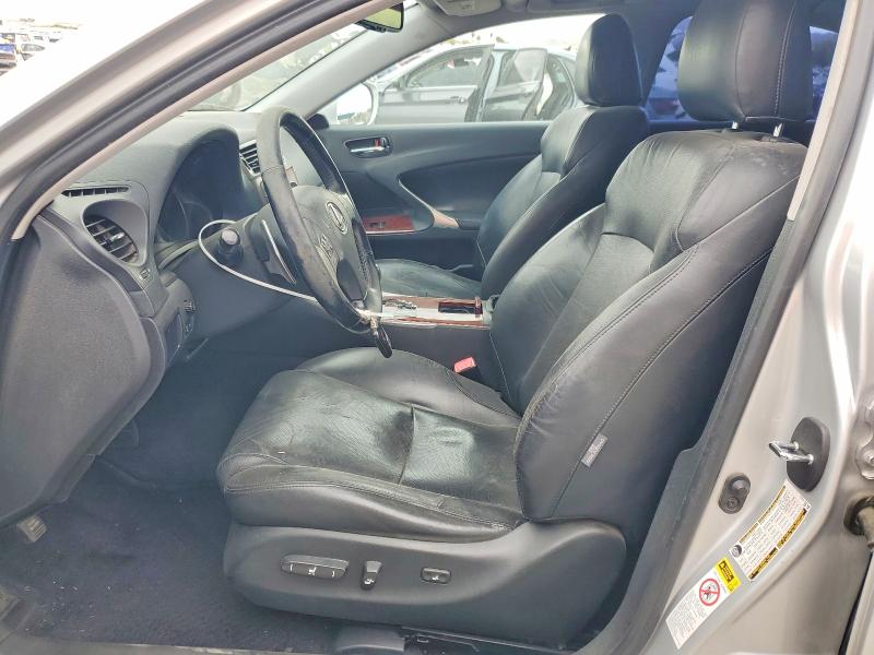 Photo 7 from auction – 2007 LEXUS IS with VIN JTHBE262072012547