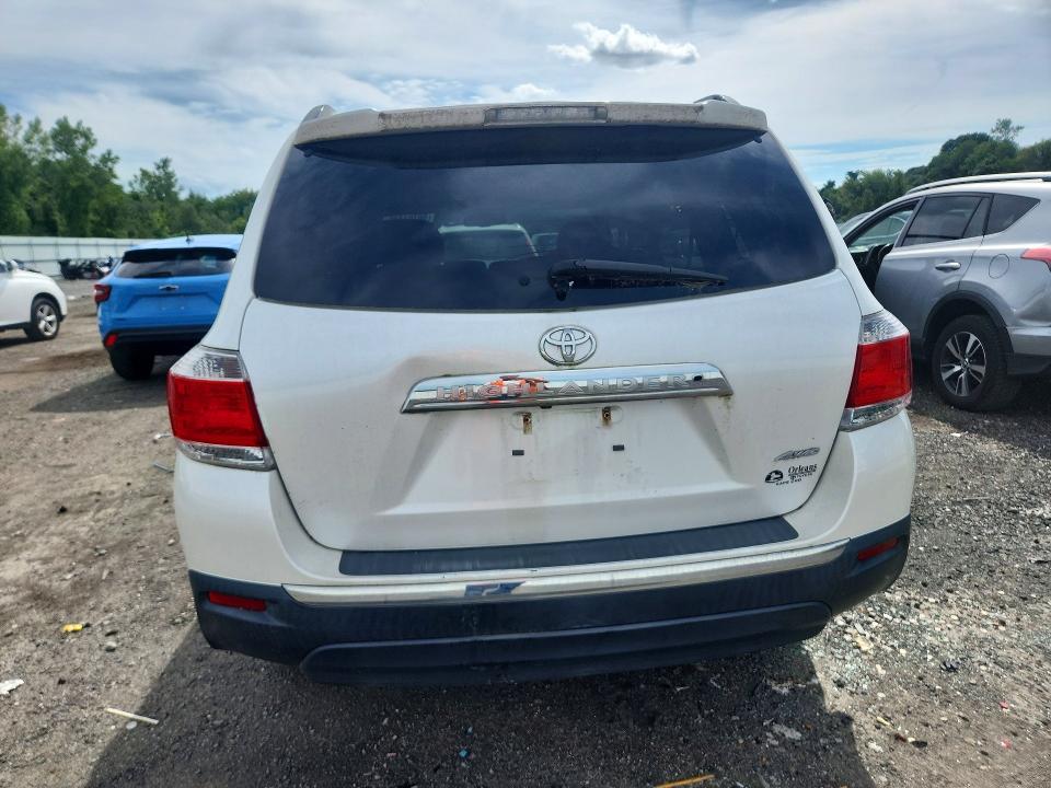 Photo 6 from auction – 2013 TOYOTA HIGHLANDER with VIN 5TDDK3EH9DS264073