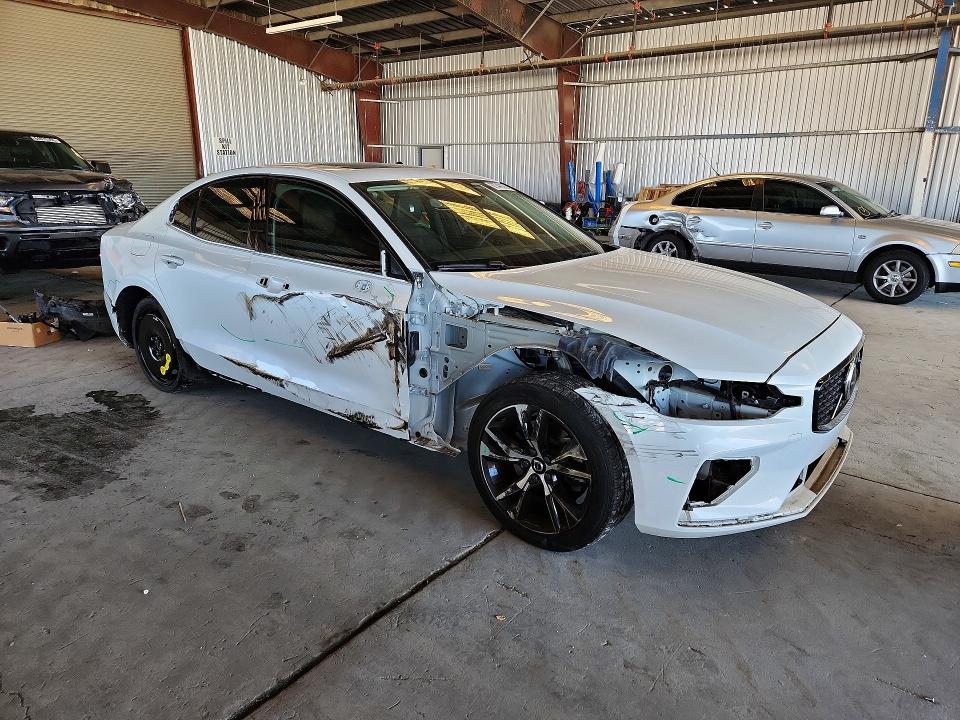 Photo 4 from auction – 2023 VOLVO S60 with VIN 7JRL12TK1PG239711