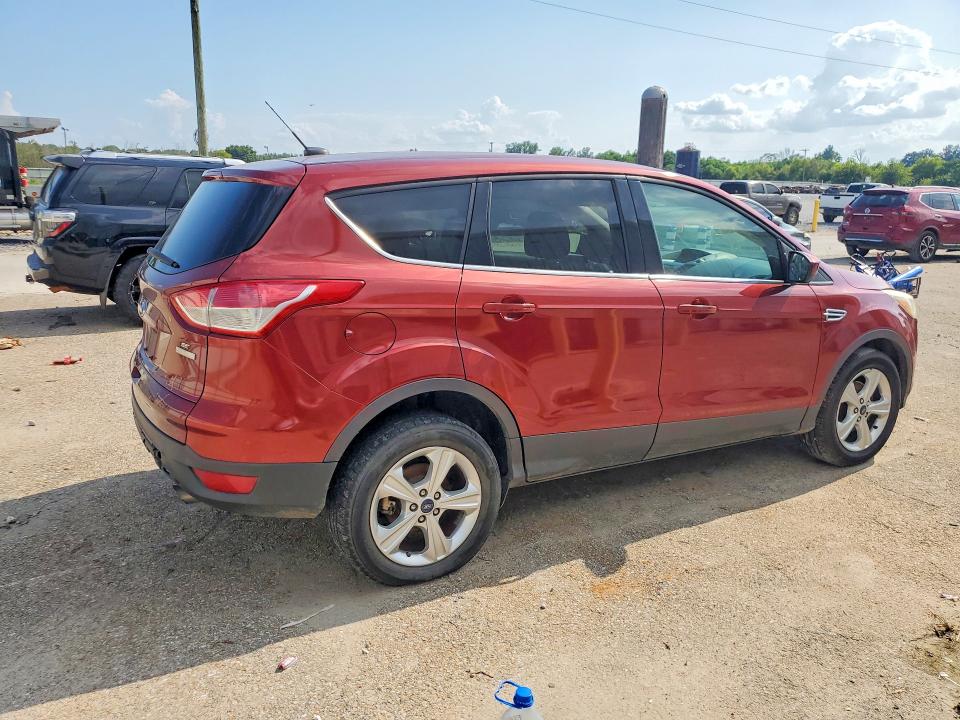Photo 3 from auction – 2016 FORD ESCAPE with VIN 1FMCU0GX8GUC73044