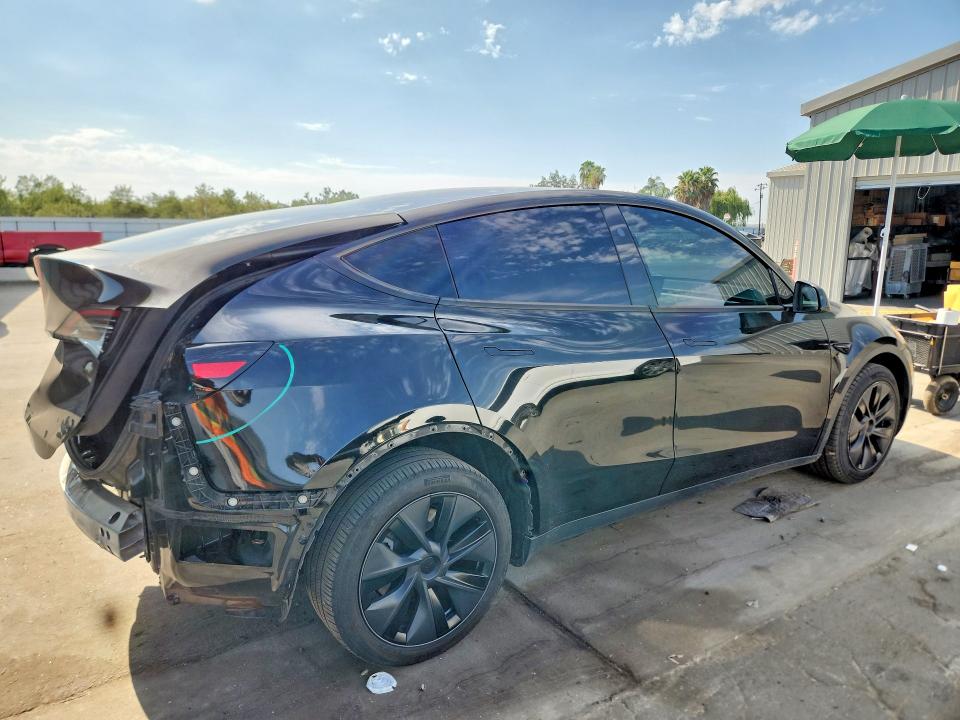 Photo 3 from auction – 2025 TESLA MODEL Y with VIN 7SAYGDED4SF267876
