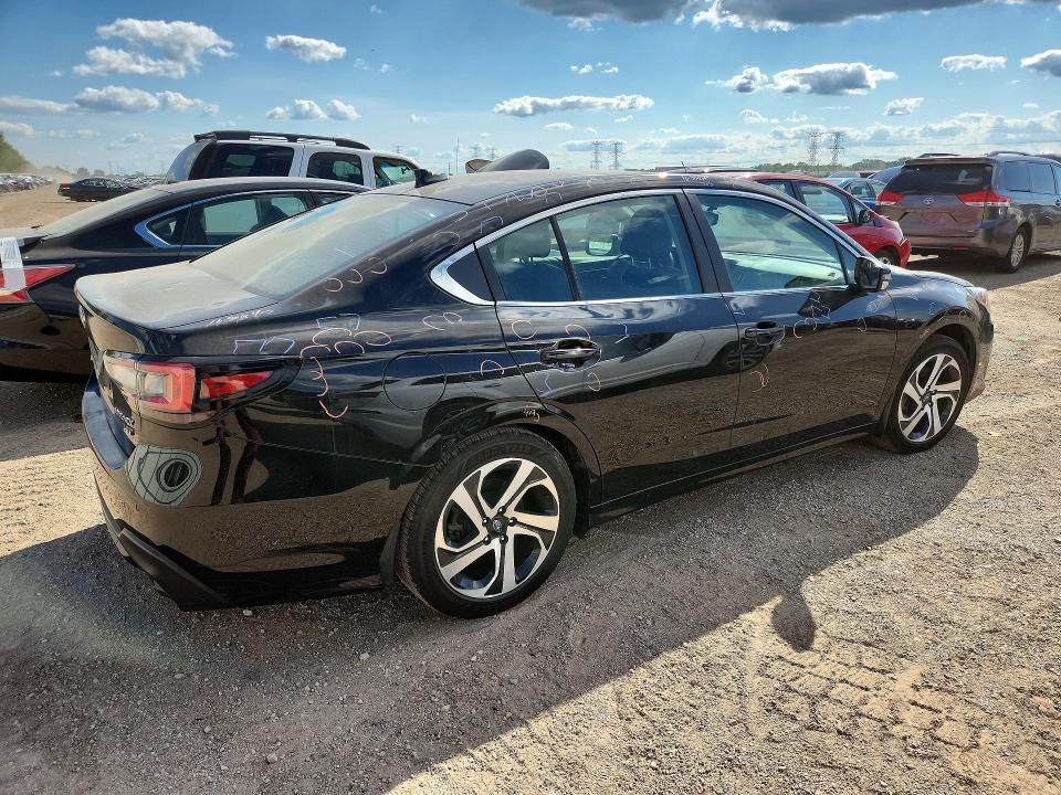 Photo 3 from auction – 2021 SUBARU LEGACY with VIN 4S3BWGN66M3019976