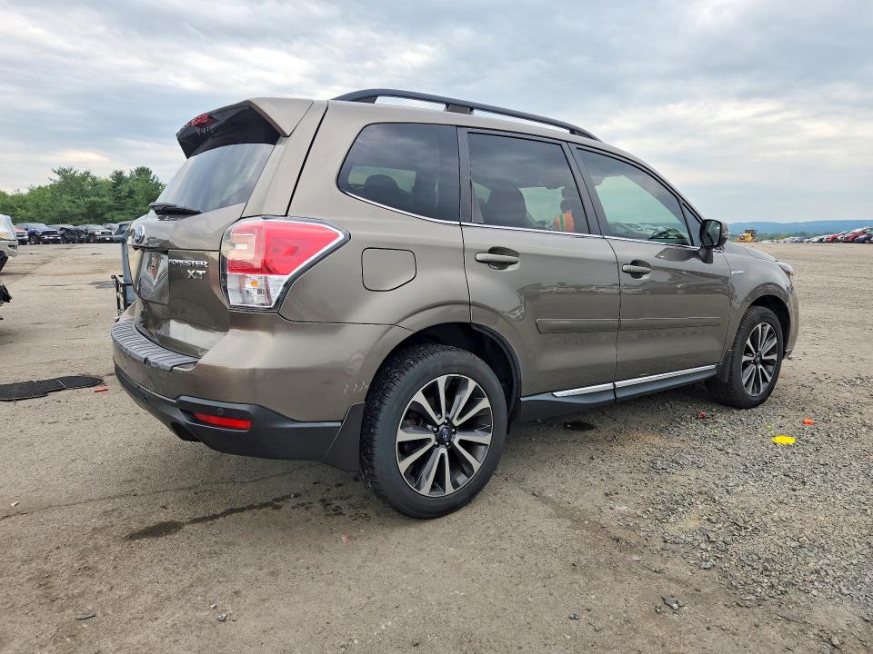 Photo 3 from auction – 2017 SUBARU FORESTER with VIN JF2SJGWC3HH503102