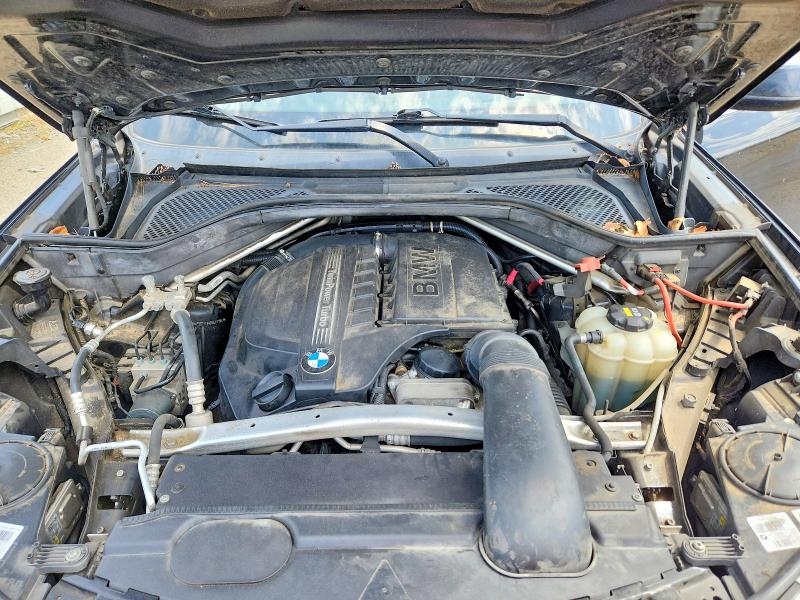 Photo 12 from auction – 2017 BMW X5 with VIN 5UXKR2C31H0U23194