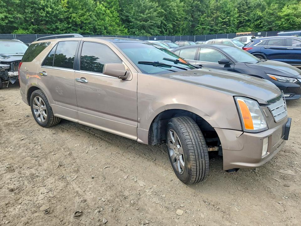 Photo 4 from auction – 2007 CADILLAC SRX with VIN 1GYEE637670148354