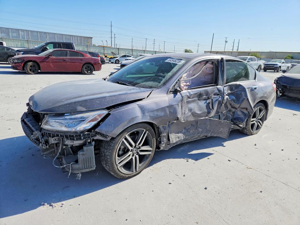 HONDA ACCORD 2016 with VIN 1HGCR3F98GA028080 - Photo from auction
