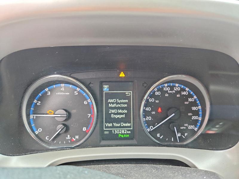 Photo 9 from auction – 2017 TOYOTA RAV4 with VIN 2T3DFREV8HW642692