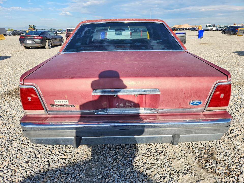 Photo 6 from auction – 1988 FORD CROWN VICTORIA with VIN 2FABP73F3JX141117