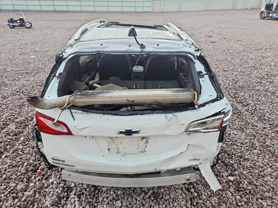 Photo 6 from auction – 2020 CHEVROLET EQUINOX with VIN 3GNAXUEV5LL233835