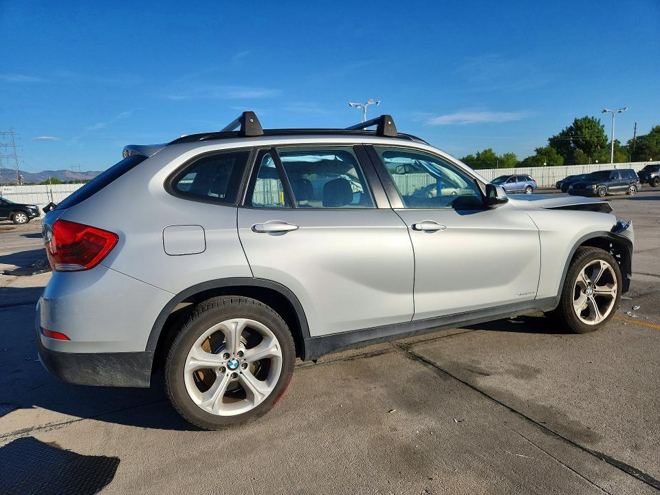 Photo 3 from auction – 2015 BMW X1 with VIN WBAVM5C53FVV94851