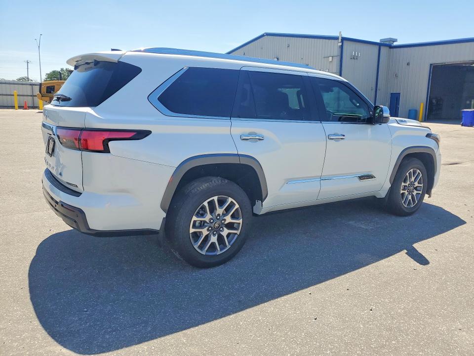 Zdjęcie 3 z aukcji – 2025 TOYOTA SEQUOIA z VIN 7SVAAABA8SX071413