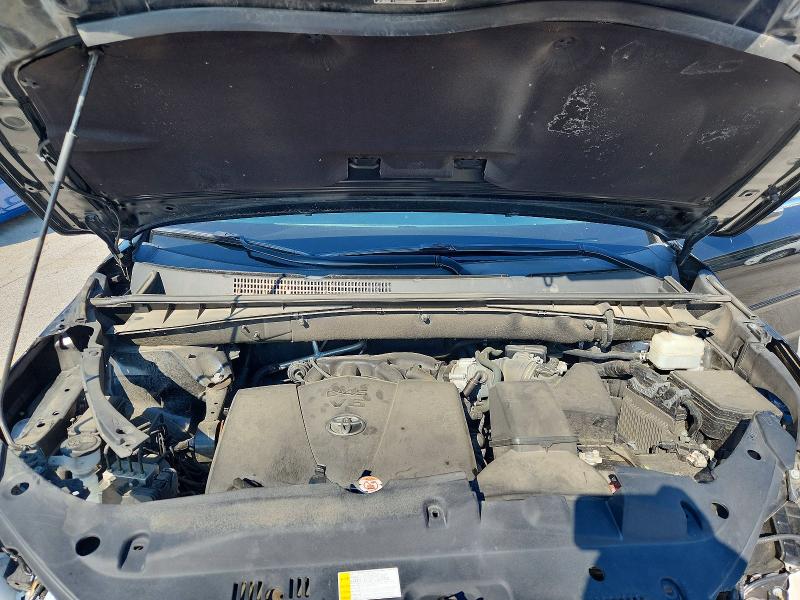 Photo 12 from auction – 2019 TOYOTA HIGHLANDER with VIN 5TDJZRFH8KS736809