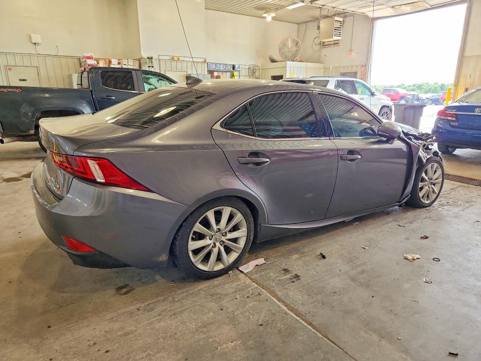 Photo 3 from auction – 2014 LEXUS IS with VIN JTHCF1D26E5003653