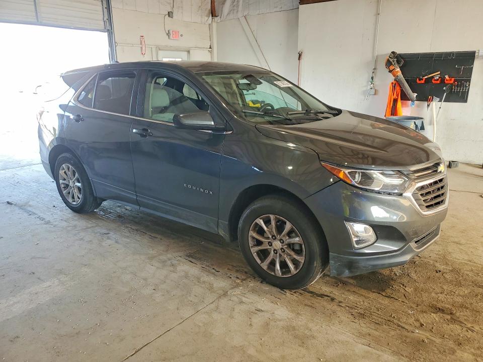 Photo 4 from auction – 2019 CHEVROLET EQUINOX with VIN 2GNAXUEV8K6166649