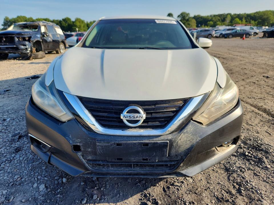 Photo 5 from auction – 2017 NISSAN ALTIMA with VIN 1N4AL3AP8HC163858