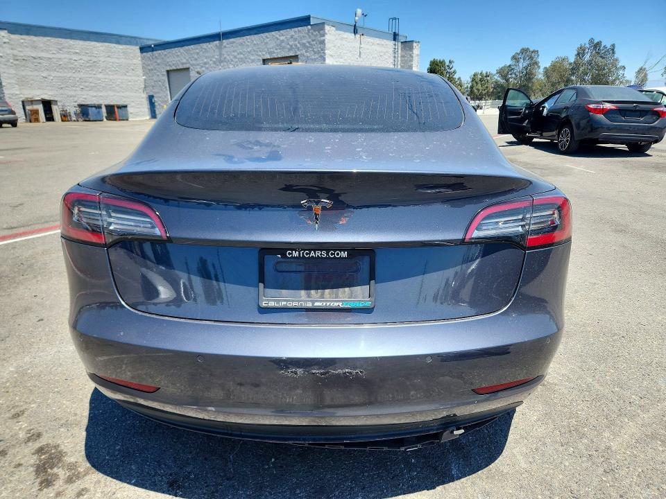 صورة رقم 6 من المزاد - 2018 TESLA MODEL 3 مع VIN 5YJ3E1EA1JF059499