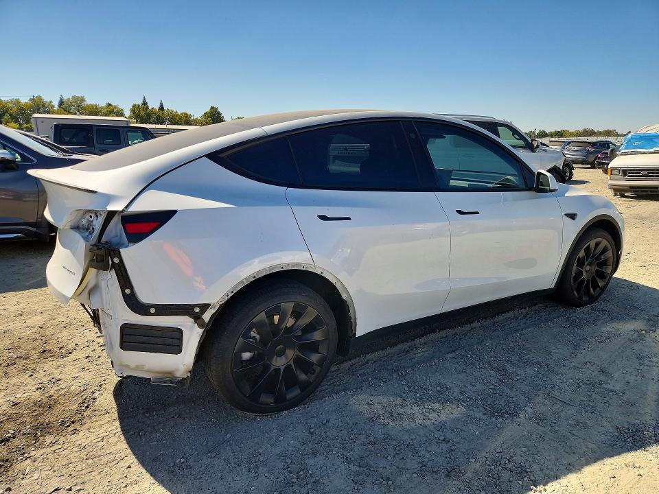 Photo 3 from auction – 2023 TESLA MODEL Y with VIN 7SAYGDEE3PF676547