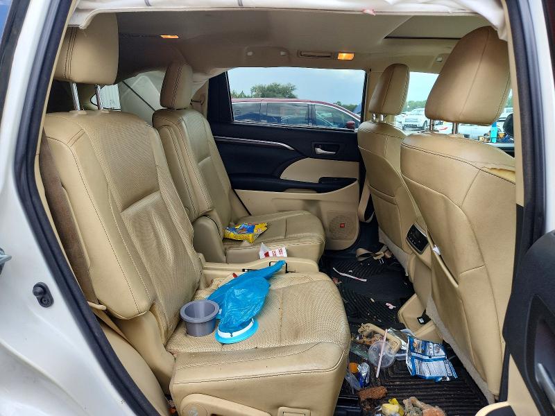 Photo 10 from auction – 2015 TOYOTA HIGHLANDER with VIN 5TDYKRFHXFS094229