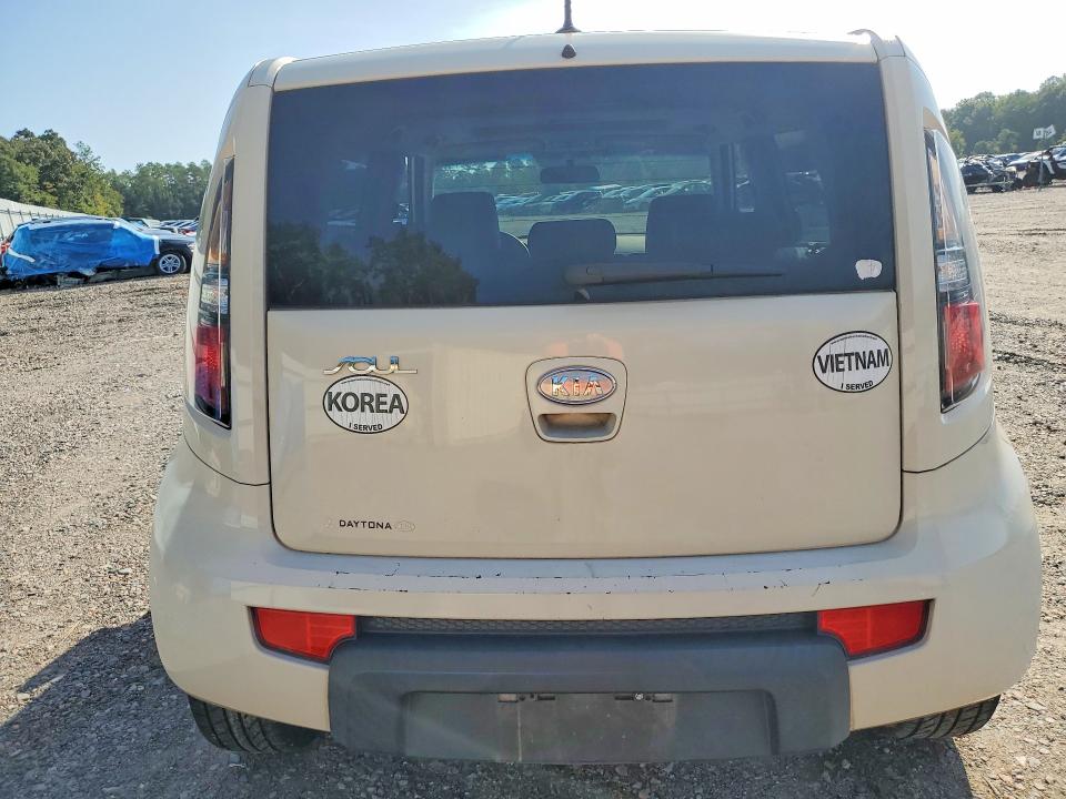 Photo 6 from auction – 2010 KIA SOUL with VIN KNDJT2A24A7137264