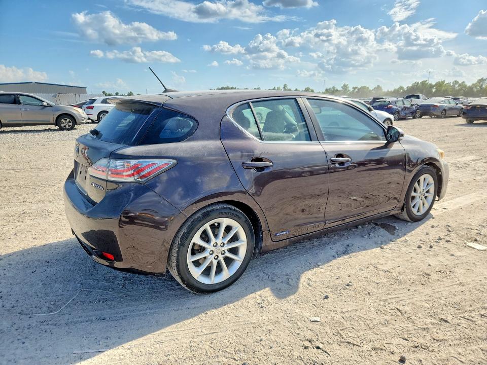 Photo 3 from auction – 2011 LEXUS CT with VIN JTHKD5BH6B2008297