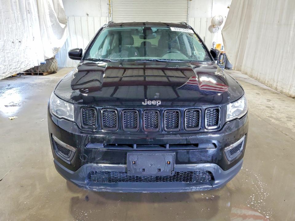 Photo 5 from auction – 2018 JEEP COMPASS with VIN 3C4NJDAB3JT316040
