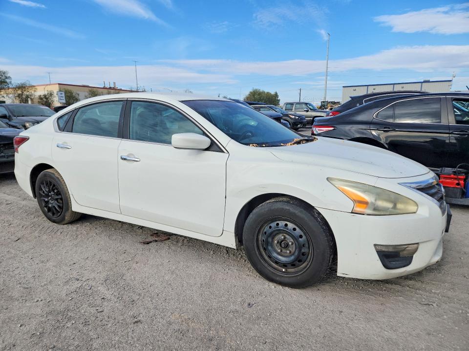 Photo 4 from auction – 2015 NISSAN ALTIMA with VIN 1N4AL3AP0FN894835